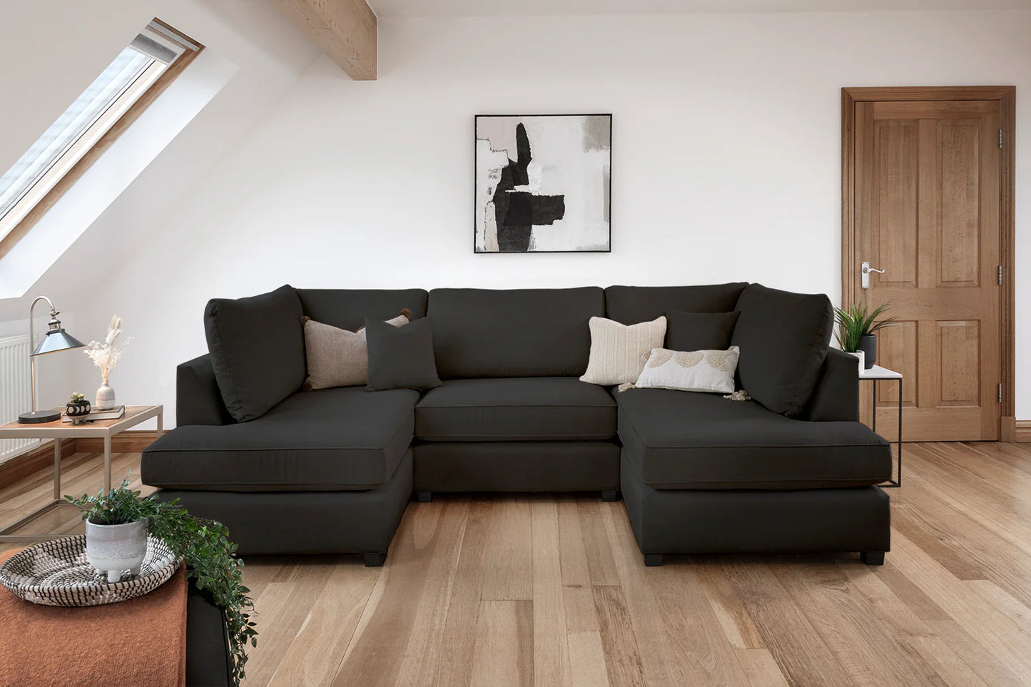 Valencia Cinema U-Shape Sofa In Black