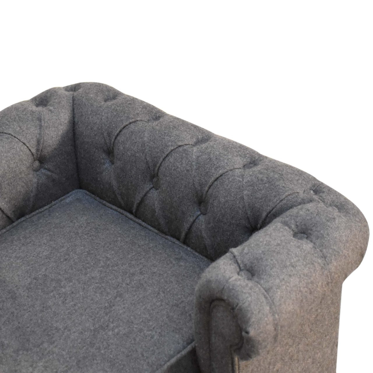Heritage Collection Battleship Tweed Button Pet Bed