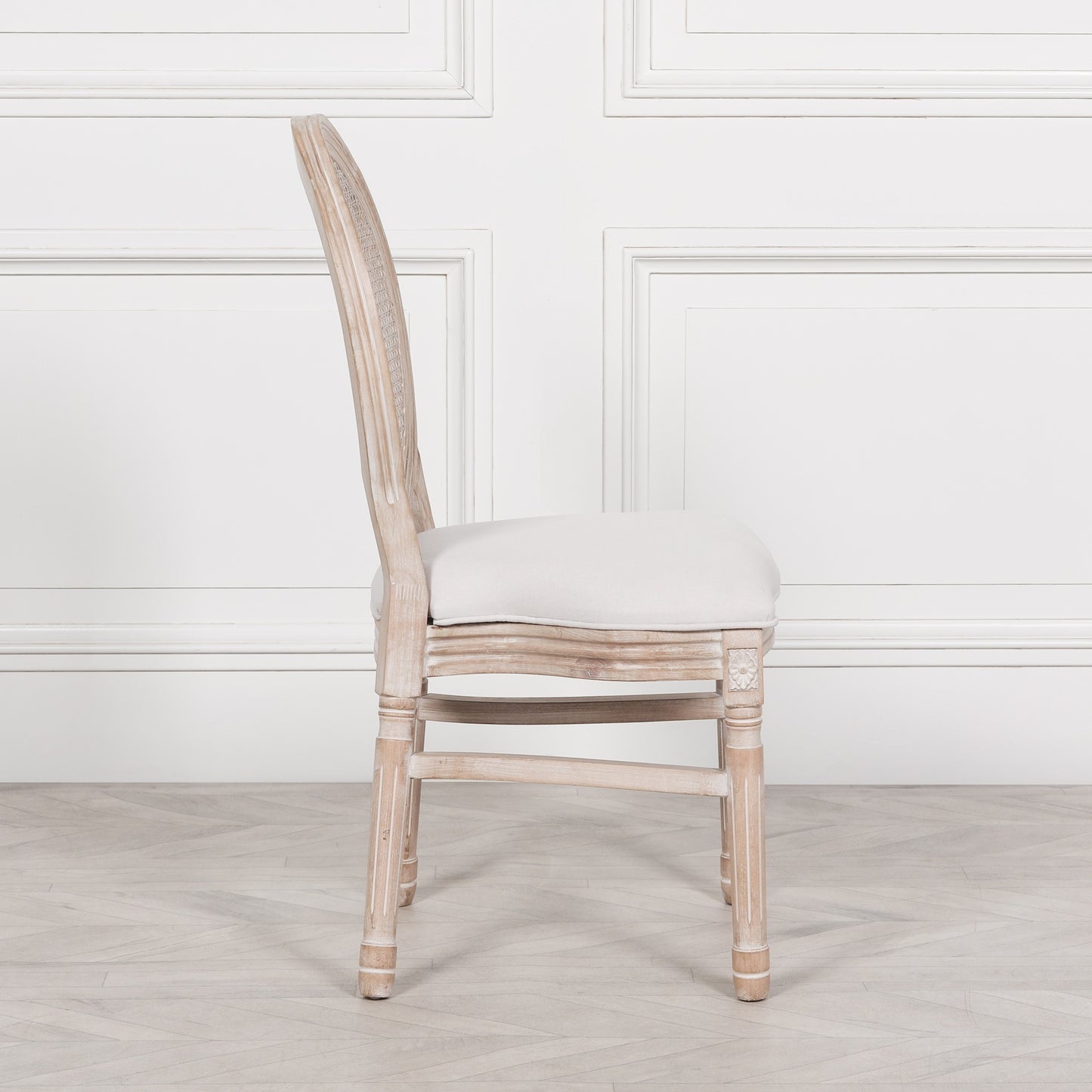 Blanche Acacia Fluted Oval Dining Table With 6 Louis Chairs