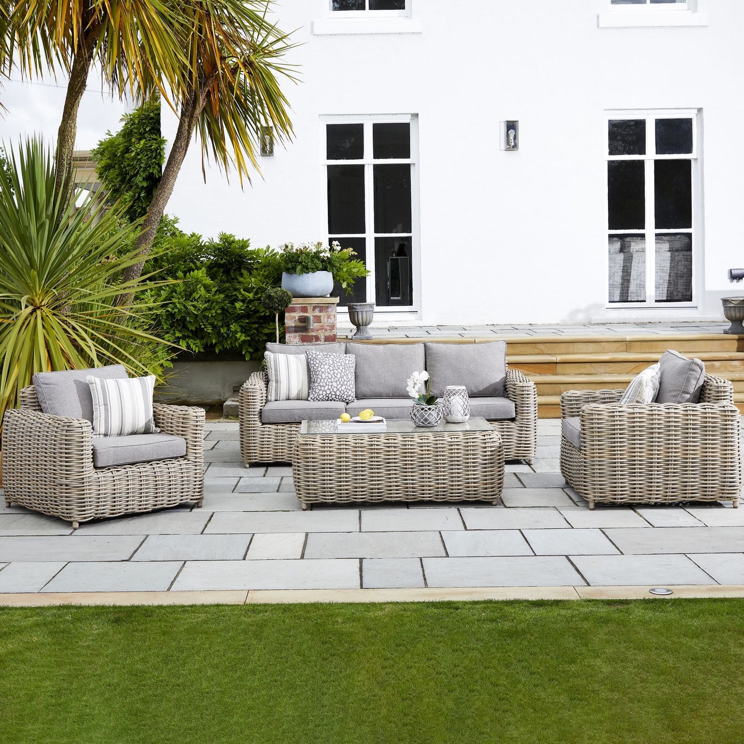 Garden Furniture & Accessories