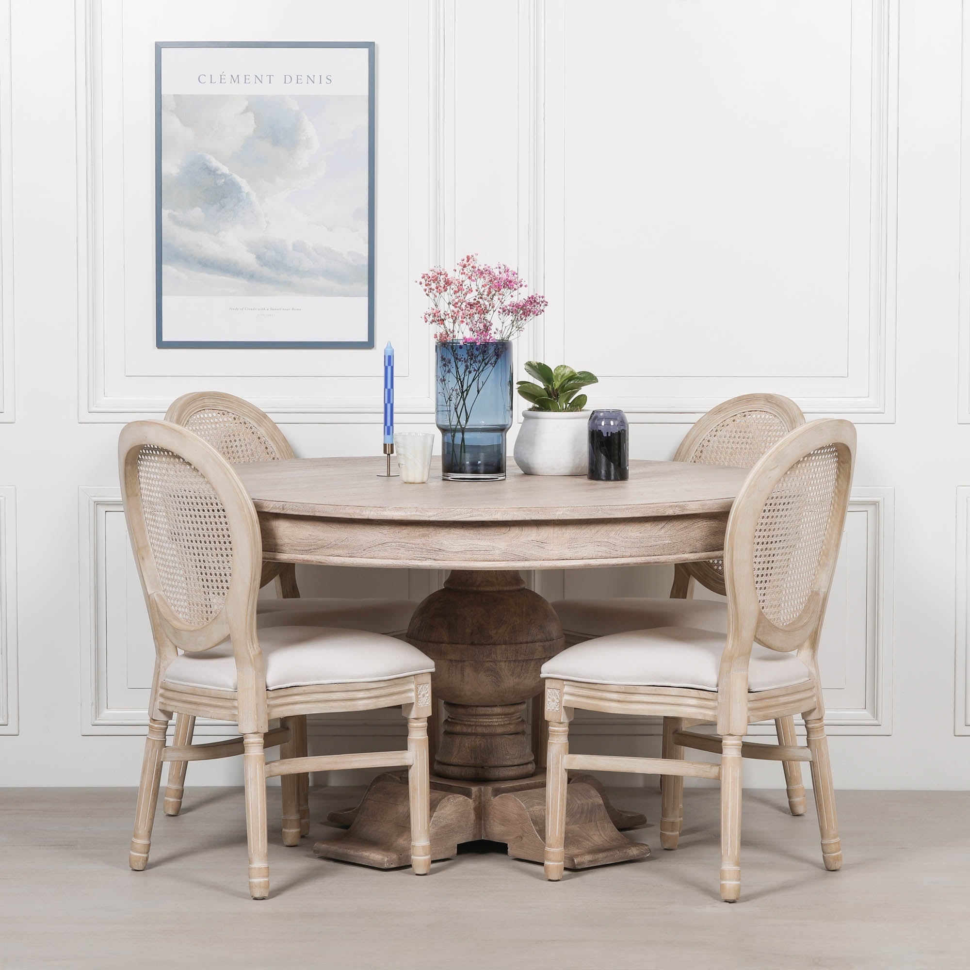 Rustic Acacia Round Ball Dining Table With 4 Louis Chairs