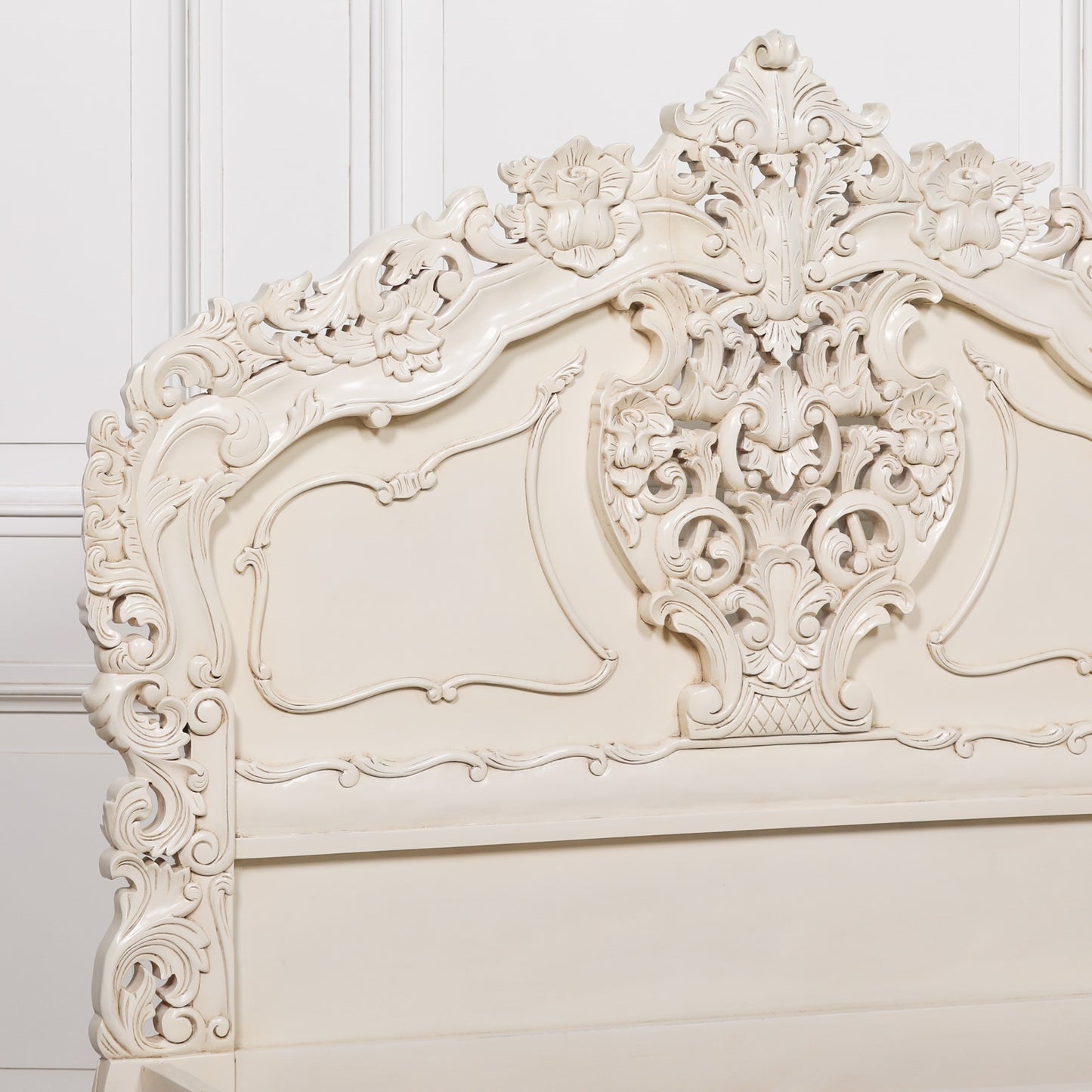 Rococo 5ft King Size Carved Bed