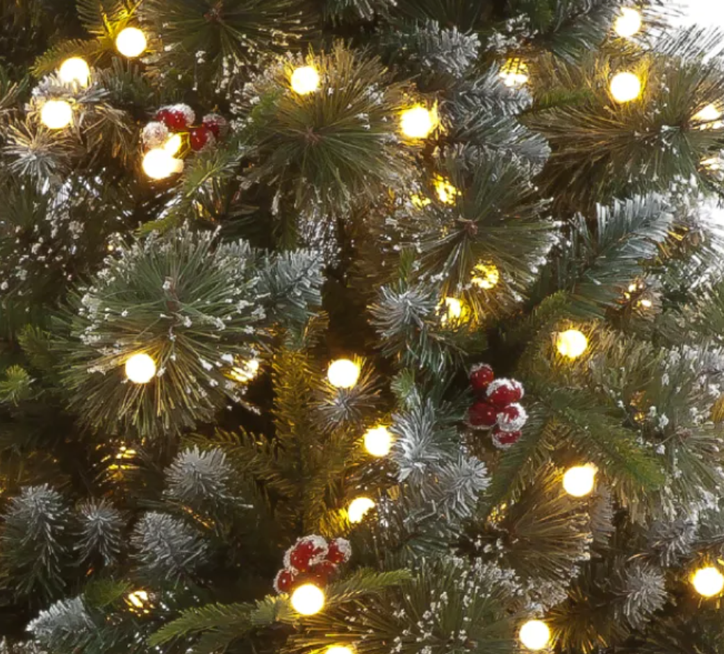 6FT / 180cm Minnesota Artificial Spruce Christmas Tree with Berries