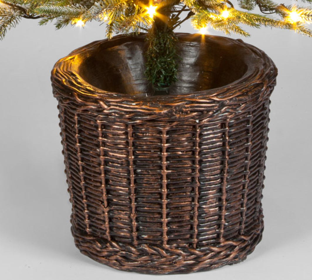 Pre-Lit 120cm Ontario Porch Christmas Tree with 100 LEDs & Basket