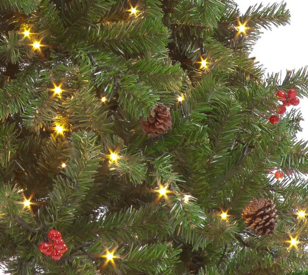 150cm Pine Creek Green Tree with 200 Warm White LEDs 454 Tips & Decorative Berries and Cones