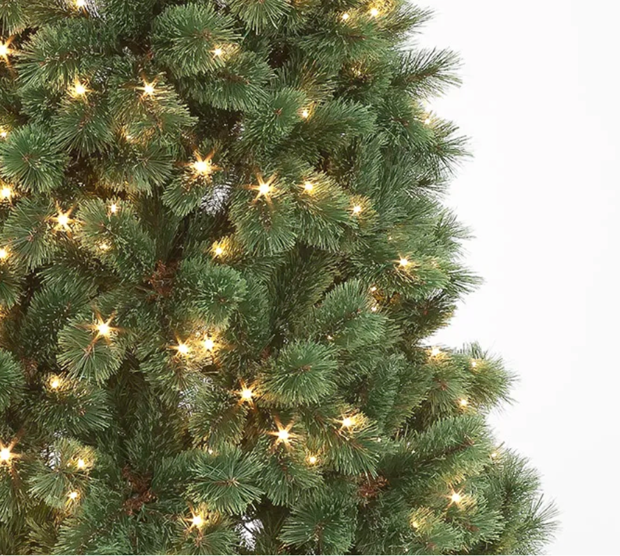 Pre-Lit 7.5ft Baltimore Pine with 430 Warm White LEDs