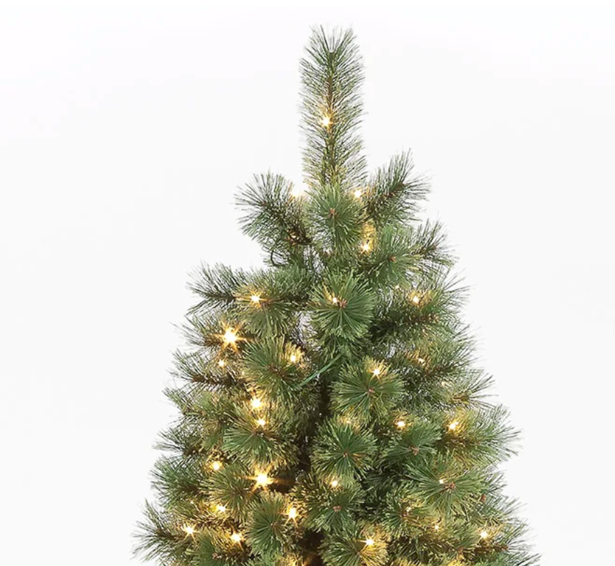 Pre-Lit 7.5ft Baltimore Pine with 430 Warm White LEDs