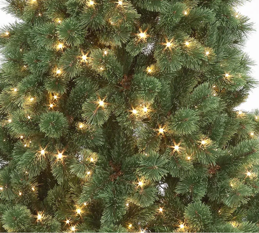 Pre-Lit 7.5ft Baltimore Pine with 430 Warm White LEDs