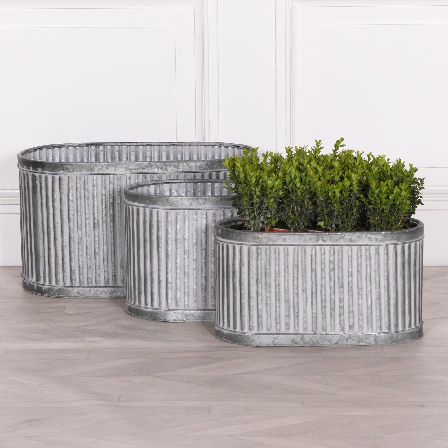 Ribbed Metal Planter – Small